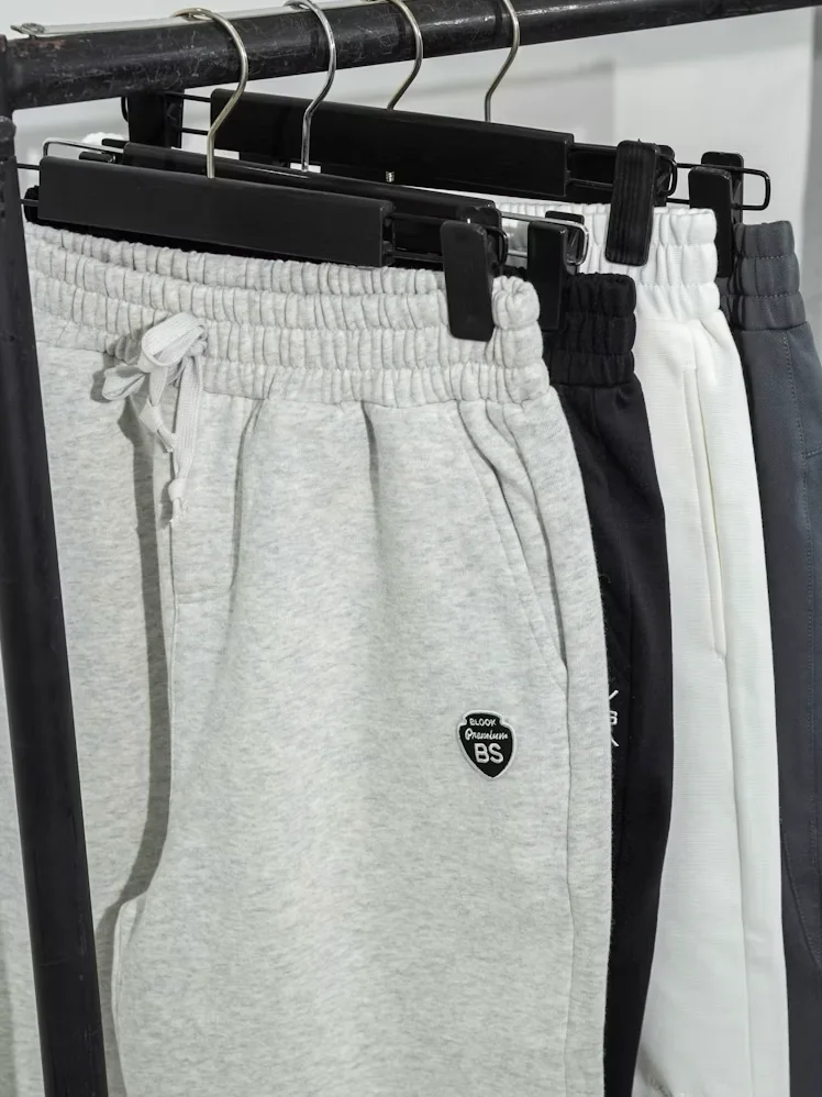 Knit garment construction