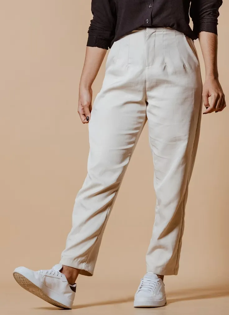 Women's woven trouser